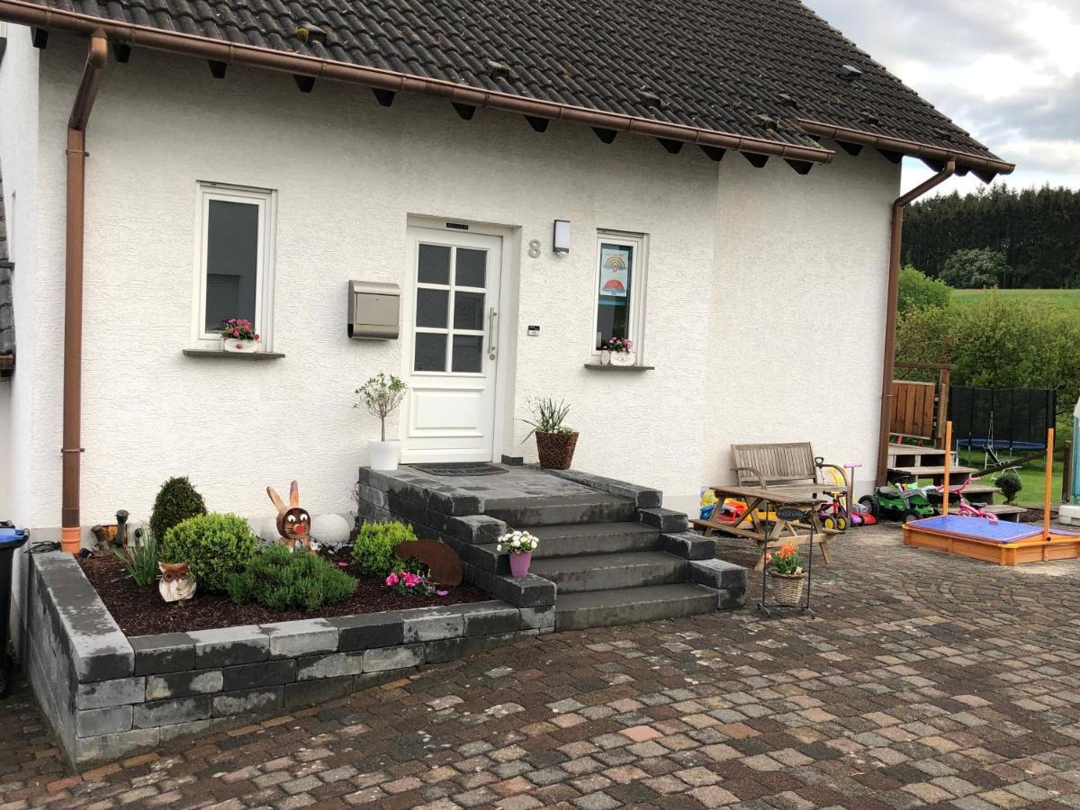 Ferienwohnung Goebel Kelberg Exterior photo